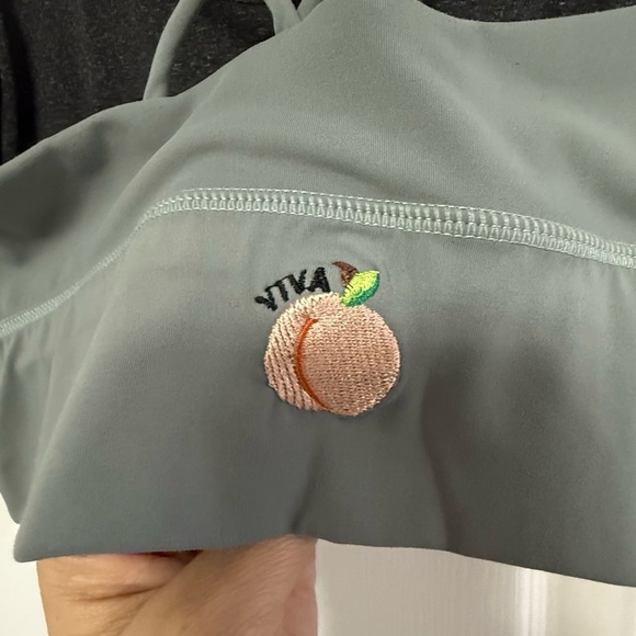 Two-Piece Gray Activewear Set | High-Waisted Leggings & Sports Bra like new - Picture 9 of 14